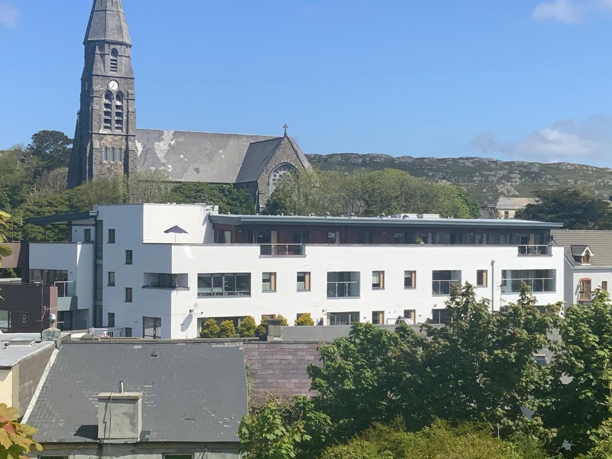 Apartamento Courthouse View Penthouse 2 Clifden Exterior foto