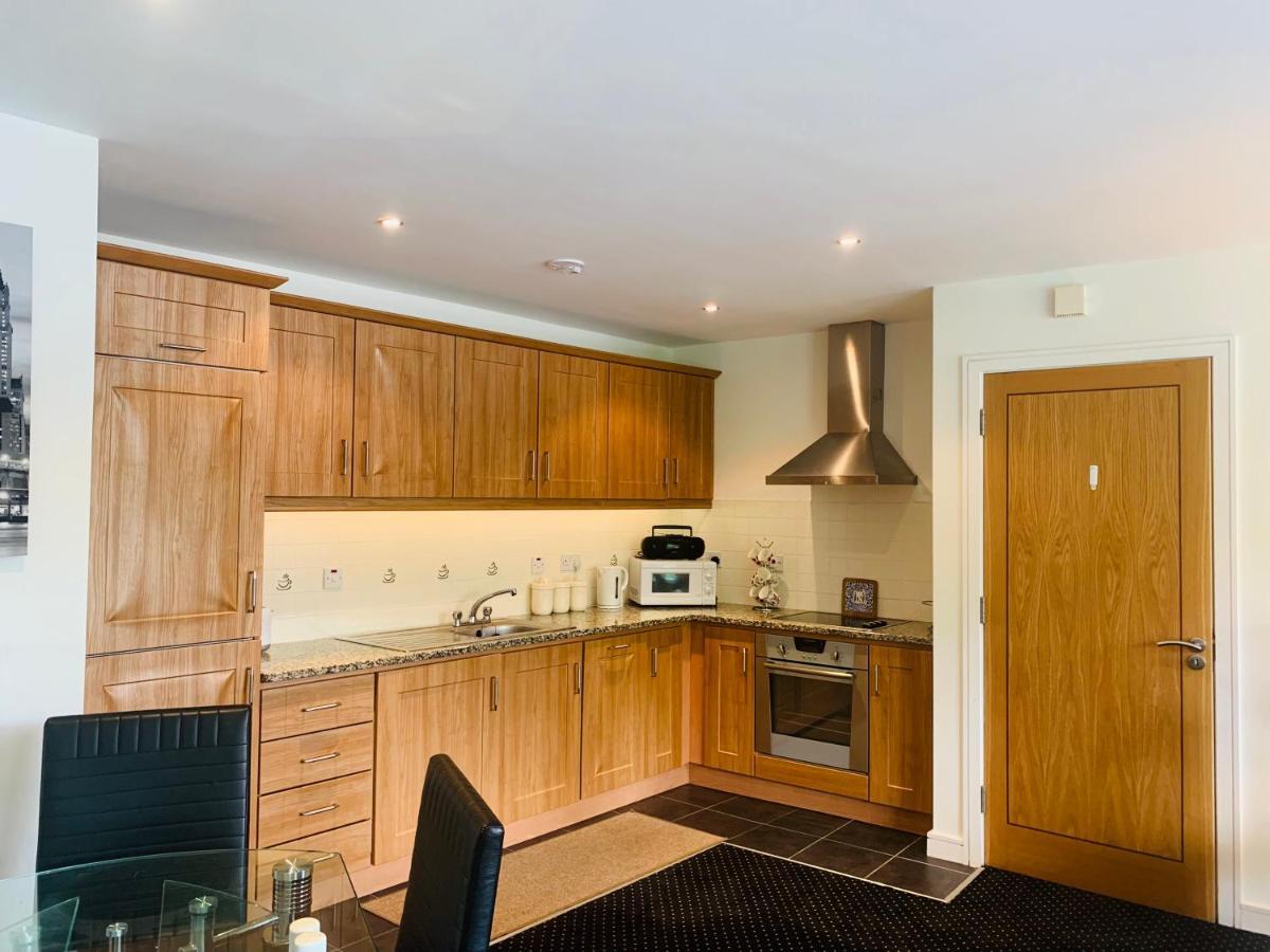 Apartamento Courthouse View Penthouse 2 Clifden Exterior foto