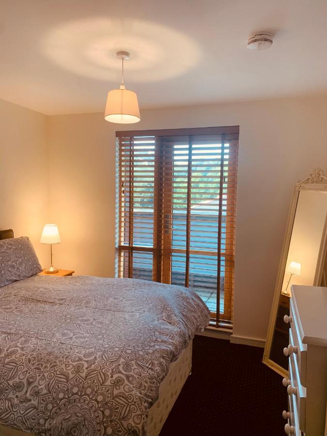 Apartamento Courthouse View Penthouse 2 Clifden Exterior foto