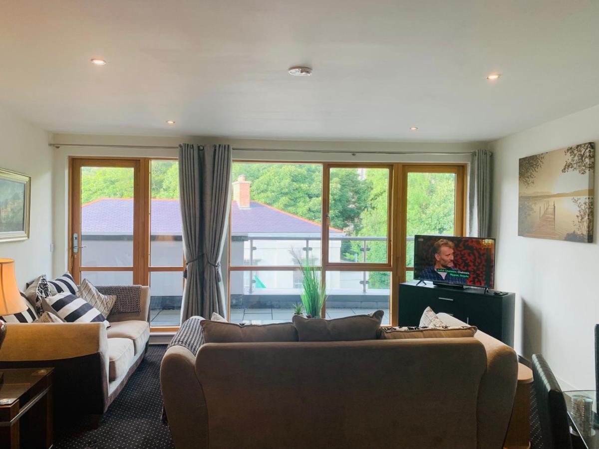 Apartamento Courthouse View Penthouse 2 Clifden Exterior foto