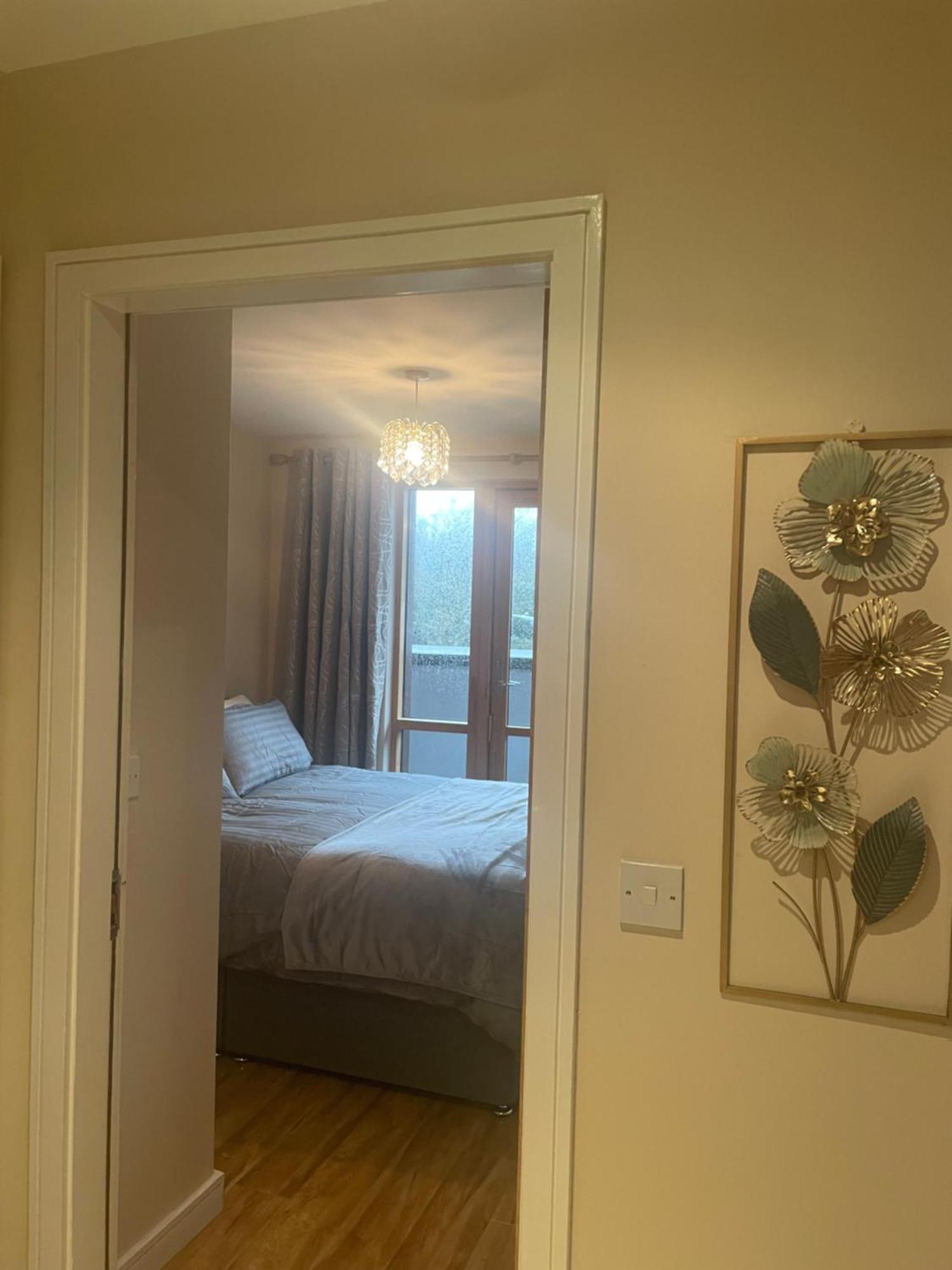 Apartamento Courthouse View Penthouse 2 Clifden Exterior foto